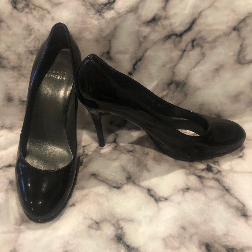 Stuart Weitzman 8.5 black leather heels
